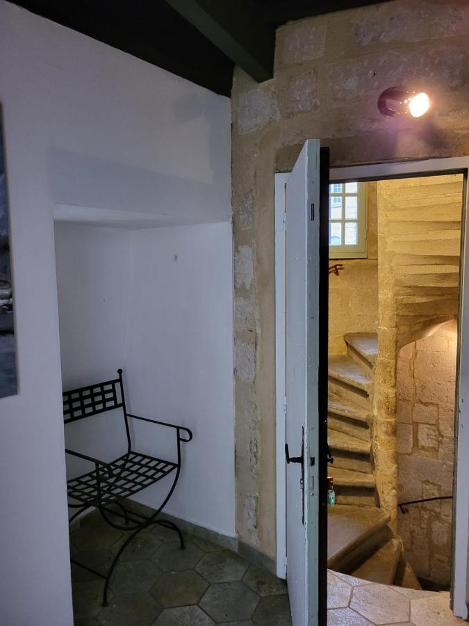 Uzes, Au Coeur Du Centre Medieval Le Logis Du Consul Un Bien D'Exception Du Xvieme Siecle Екстериор снимка