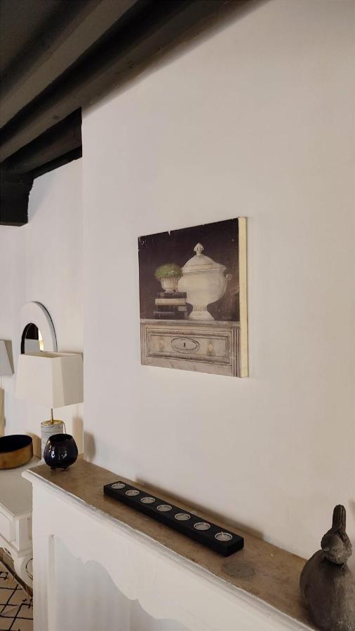 Uzes, Au Coeur Du Centre Medieval Le Logis Du Consul Un Bien D'Exception Du Xvieme Siecle Екстериор снимка