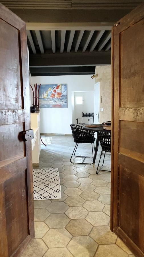 Uzes, Au Coeur Du Centre Medieval Le Logis Du Consul Un Bien D'Exception Du Xvieme Siecle Екстериор снимка
