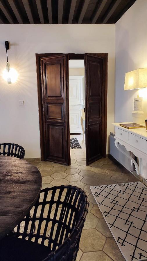 Uzes, Au Coeur Du Centre Medieval Le Logis Du Consul Un Bien D'Exception Du Xvieme Siecle Екстериор снимка